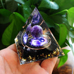 Orgonite Pirâmide Chakra Cristal - NerdLoja