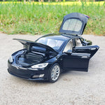 Miniatura Tesla Com Som e Luzes 1/32