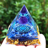 Orgonite Pirâmide Chakra Cristal - NerdLoja