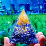 Orgonite Pirâmide Chakra Cristal - NerdLoja